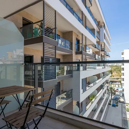 Apartment Rocha Prime 50m From With Garage Portimão