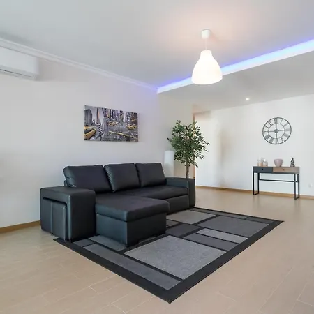Apartament Rocha Prime 50m From With Garage Portimão