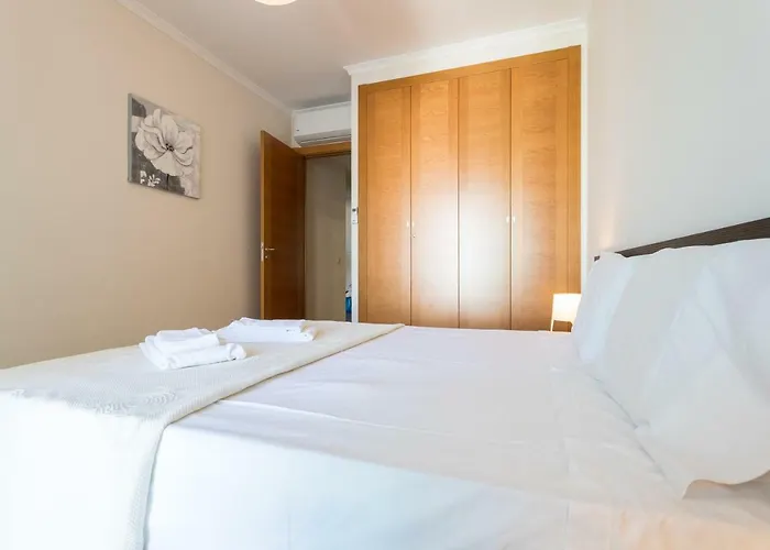 Rocha Prime 50m From With Garage Apartament Portimão