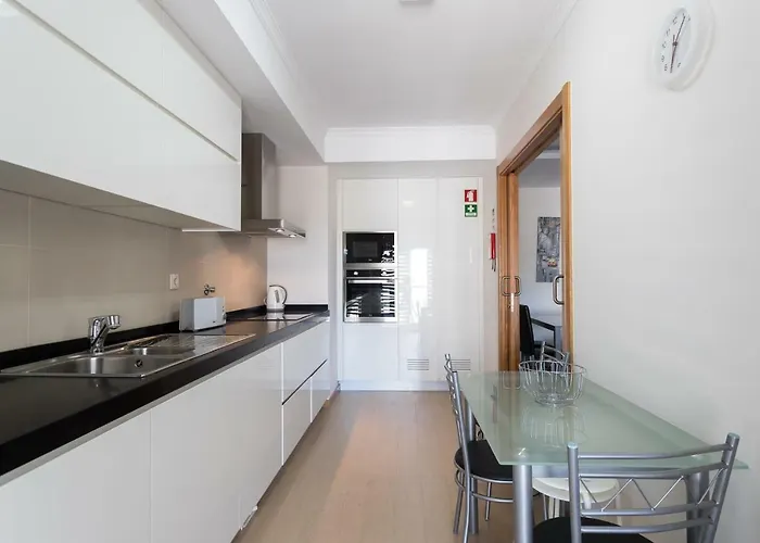 Apartament Rocha Prime 50m From With Garage *